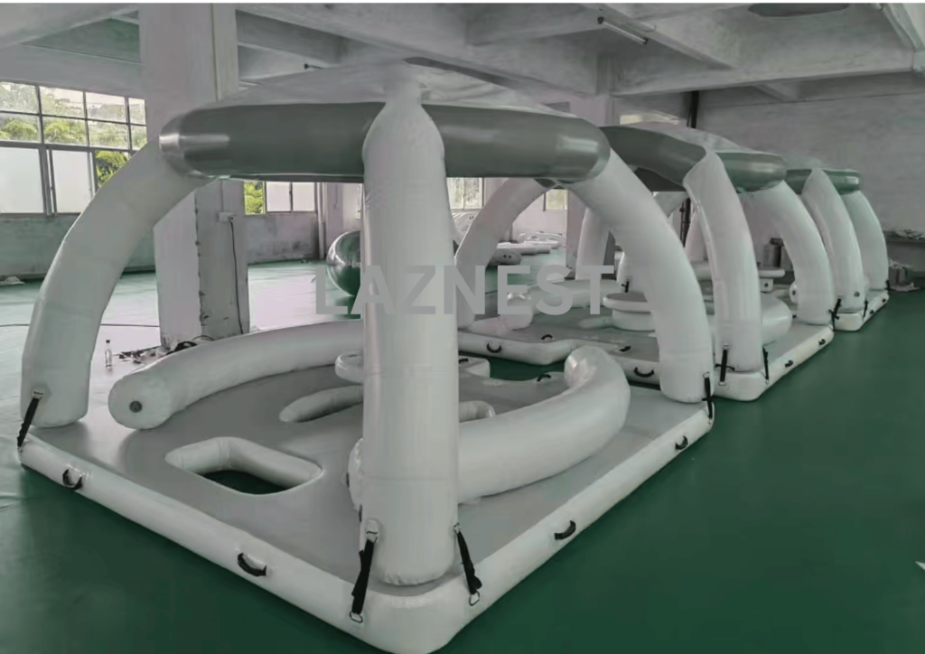 INFLATABLE PLATFORM WITH SHADE